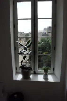 Bordeaux Centre Agreable T2 En Duplex Avec Jardin Ensoleille Au Calme, Draps, Seviettes Et Wifi